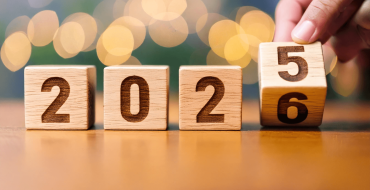 Key visual of actupool December newsletter displaying dice showing 2025 / 2026  